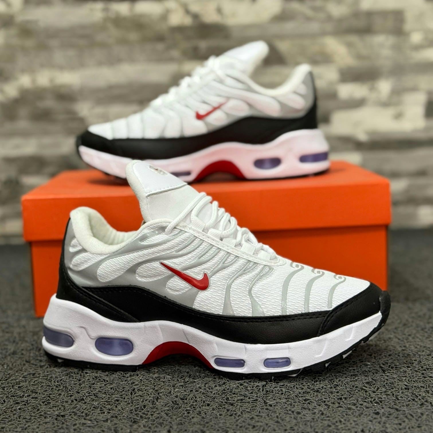 Gray helmet for bikers